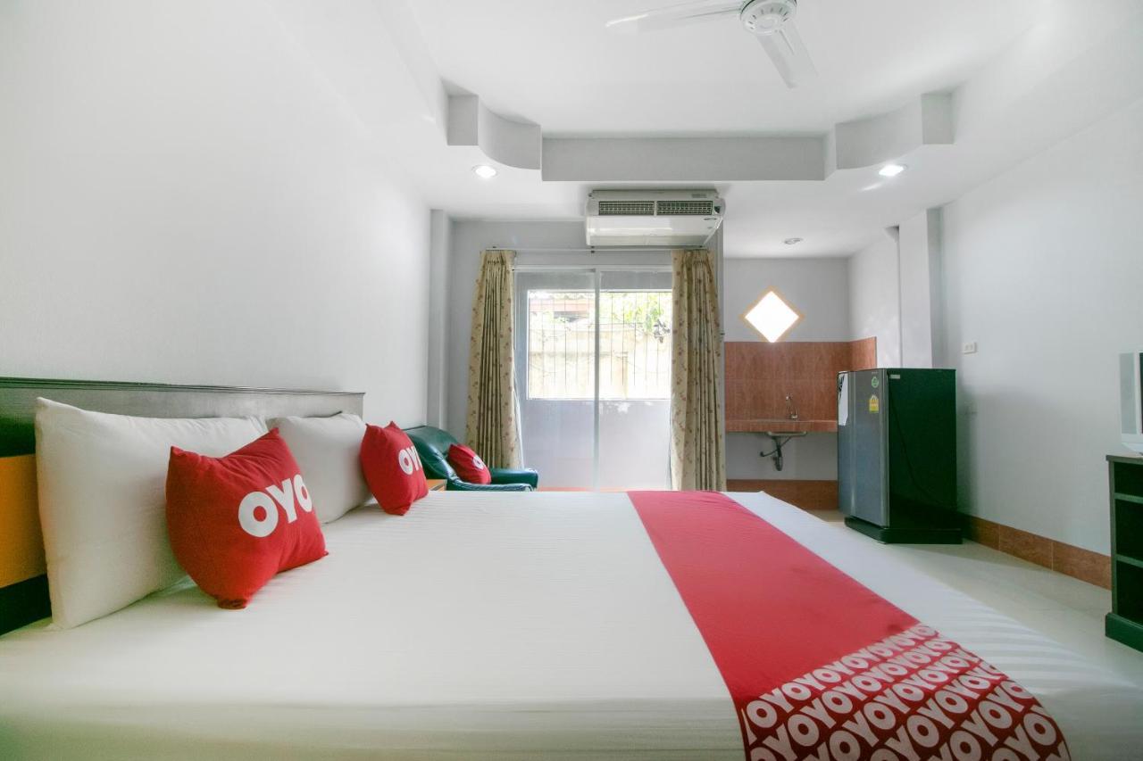 Hotel Oyo 75387 4 Men Court Nong Prue Exterior foto